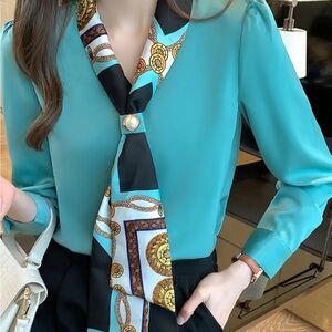 Women Satin Blouse size M NWT